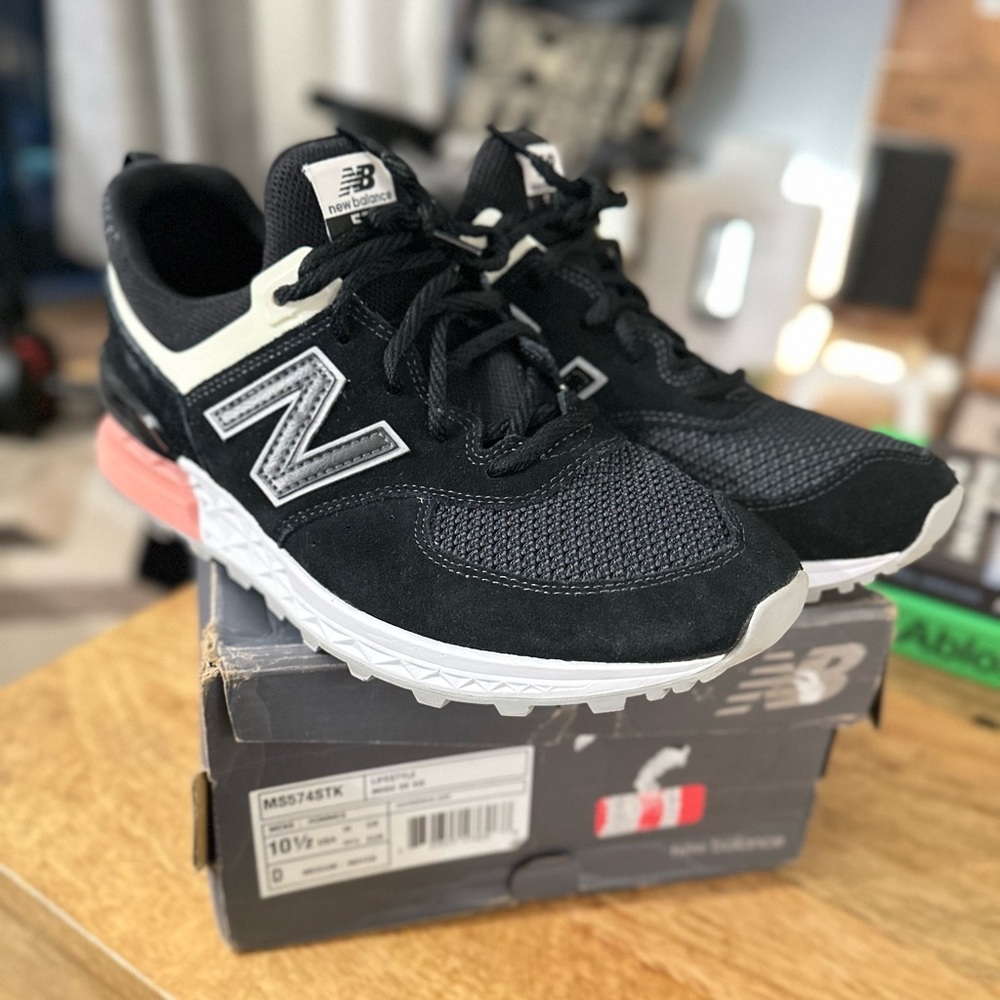 COPY - New Balance 574 - Black White Peach (Pink)
